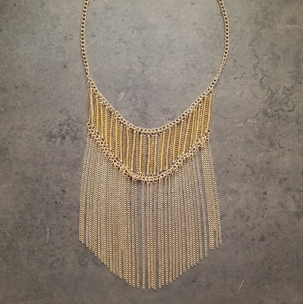 Statement necklace